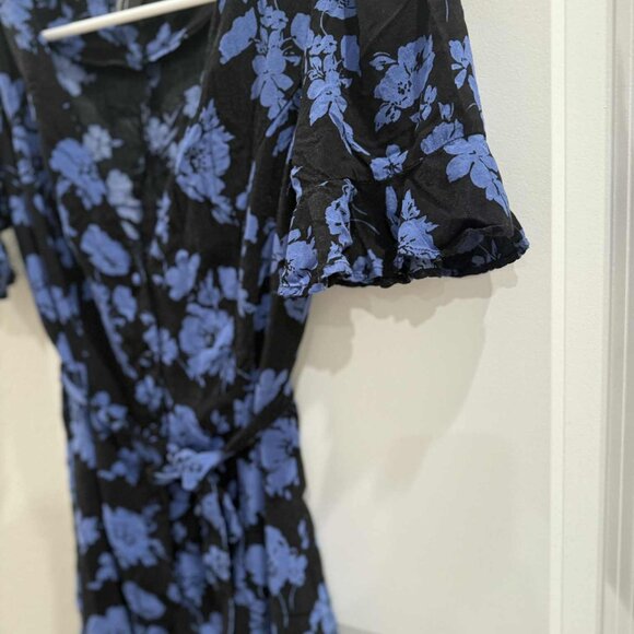 Jumpsuit dress - Picture 3 of 3